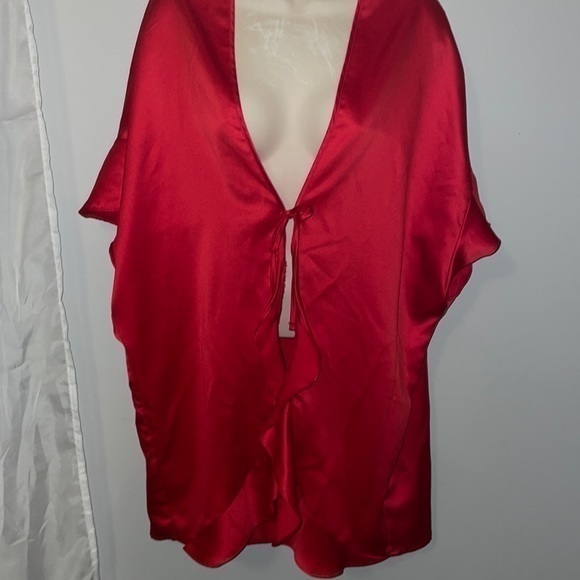 Victoria’s Secret Robe - Picture 2 of 3
